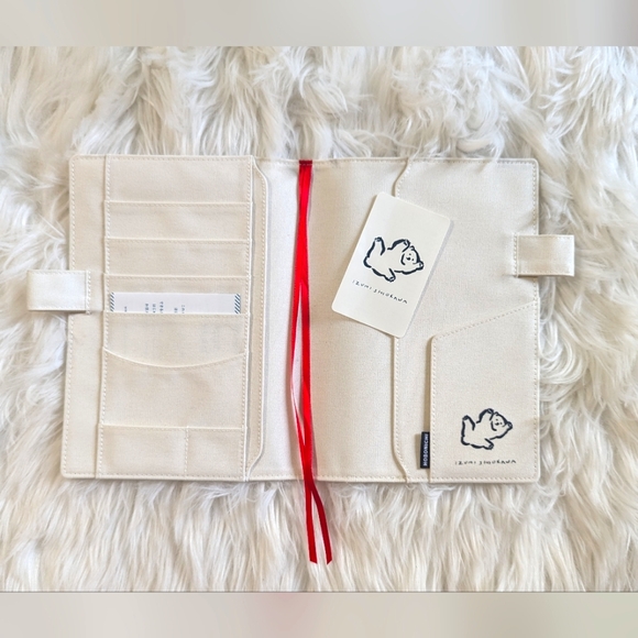 Like New. Hobonichi Izumi Shiokawa: Polar Bear - Relax A5 Size (fits Cousin) - Picture 2 of 9
